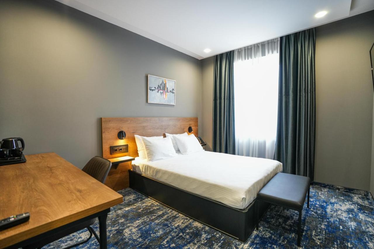 Hotel Sympatia Tbilisi ภายนอก รูปภาพ