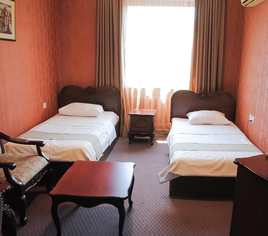 Hotel Sympatia Tbilisi ภายนอก รูปภาพ