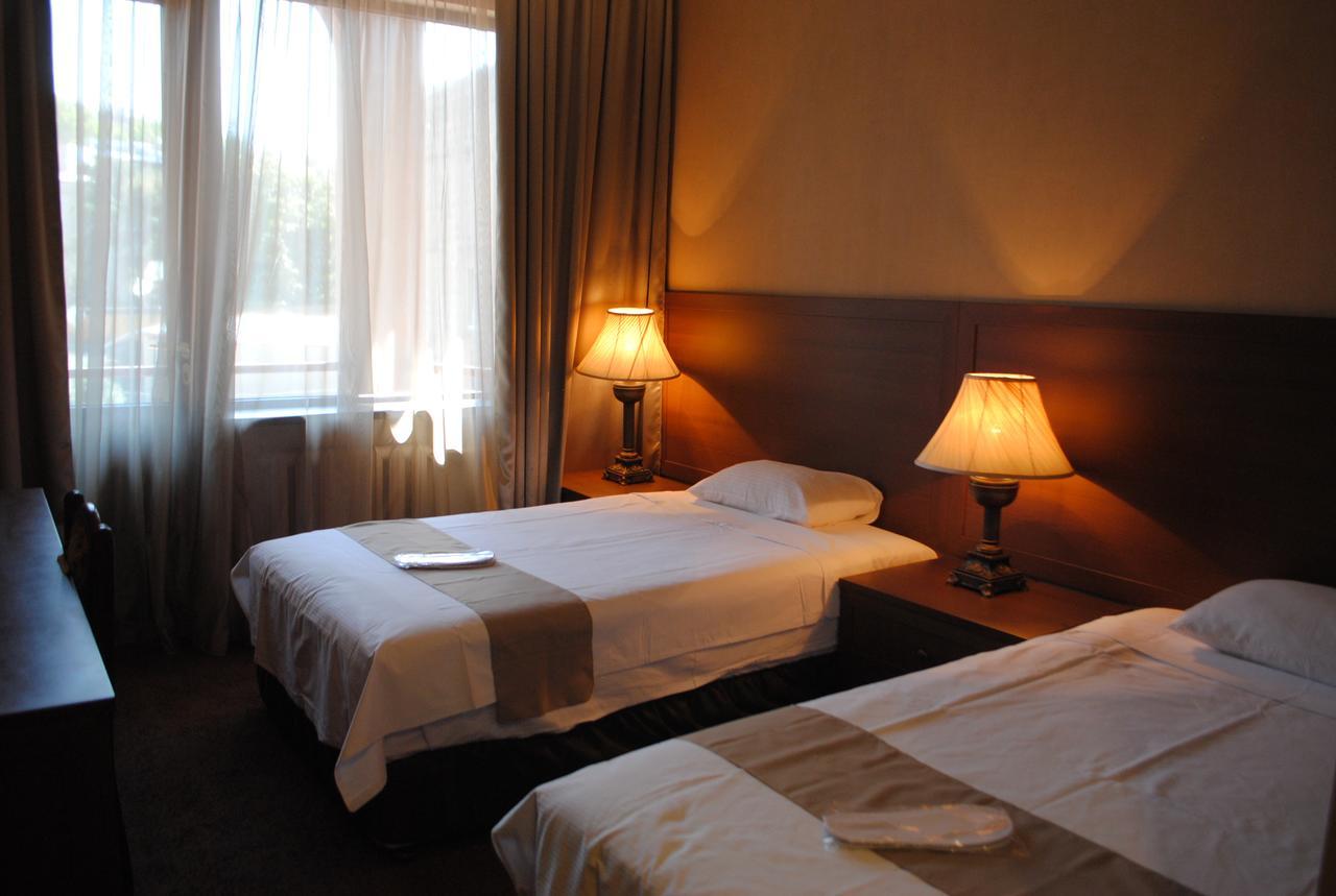 Hotel Sympatia Tbilisi ภายนอก รูปภาพ