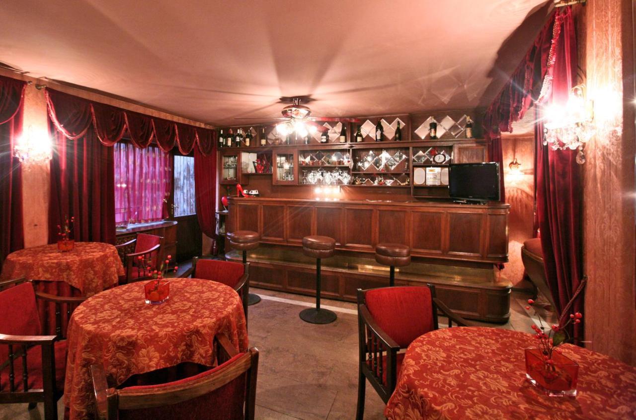 Hotel Sympatia Tbilisi ภายนอก รูปภาพ